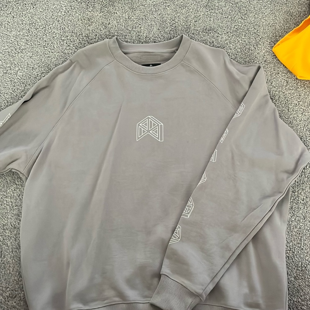 Crew neck